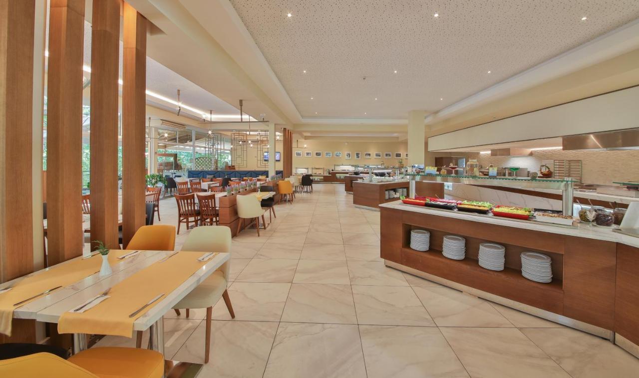 Vita Park Hotel & Aqua Park Albena Extérieur photo