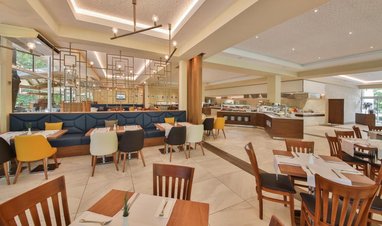 Vita Park Hotel & Aqua Park Albena Extérieur photo