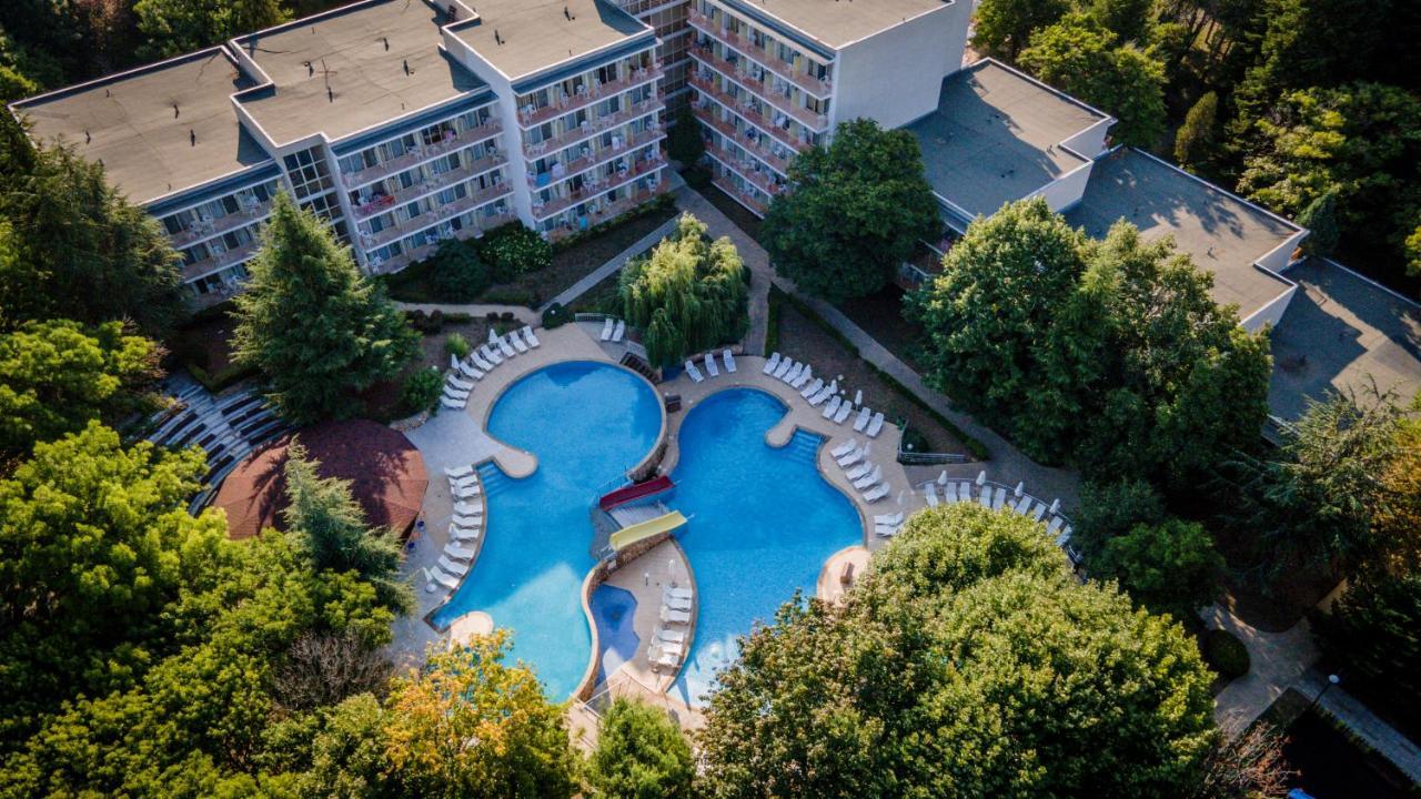 Vita Park Hotel & Aqua Park Albena Extérieur photo