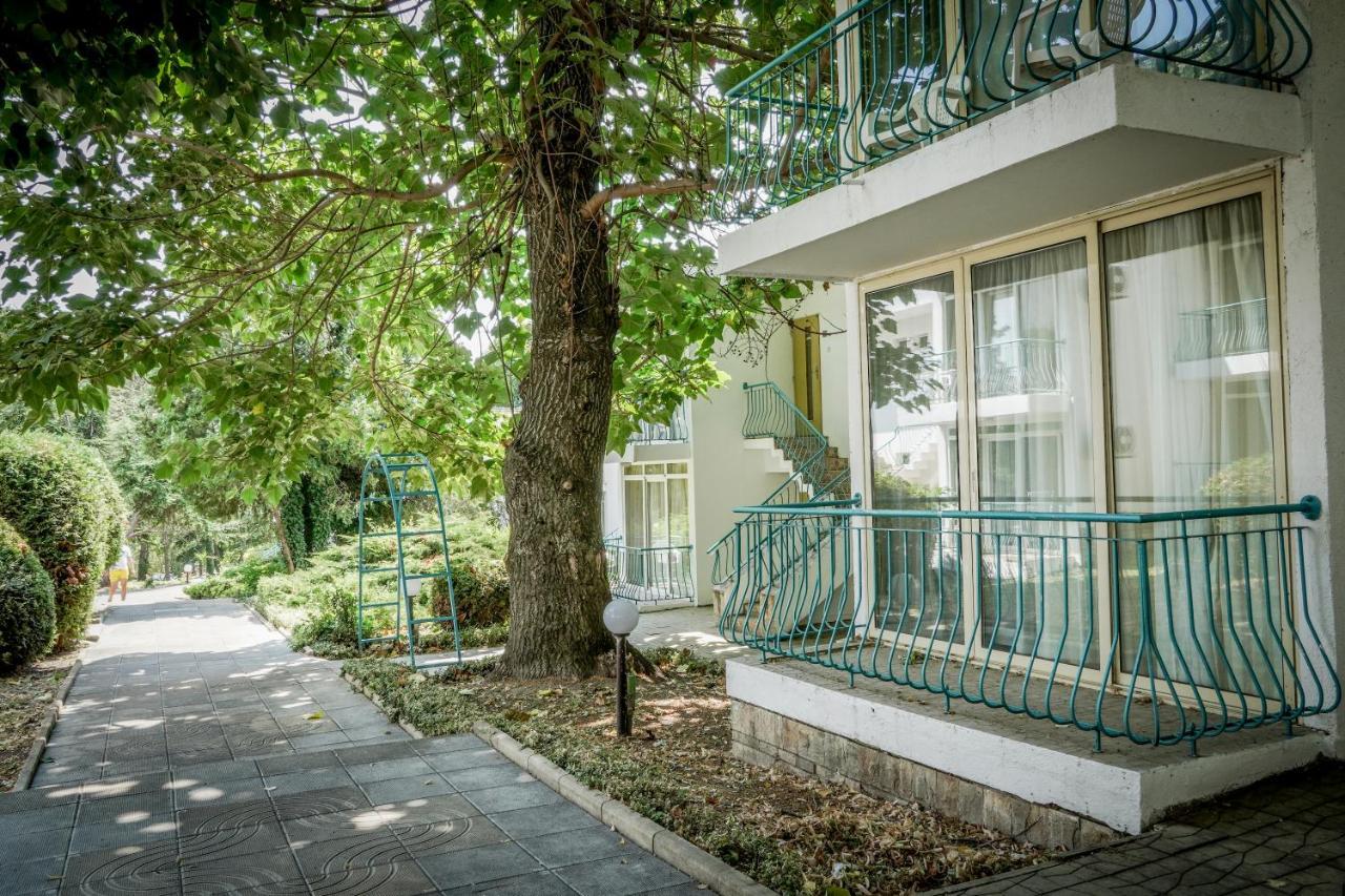 Vita Park Hotel & Aqua Park Albena Extérieur photo