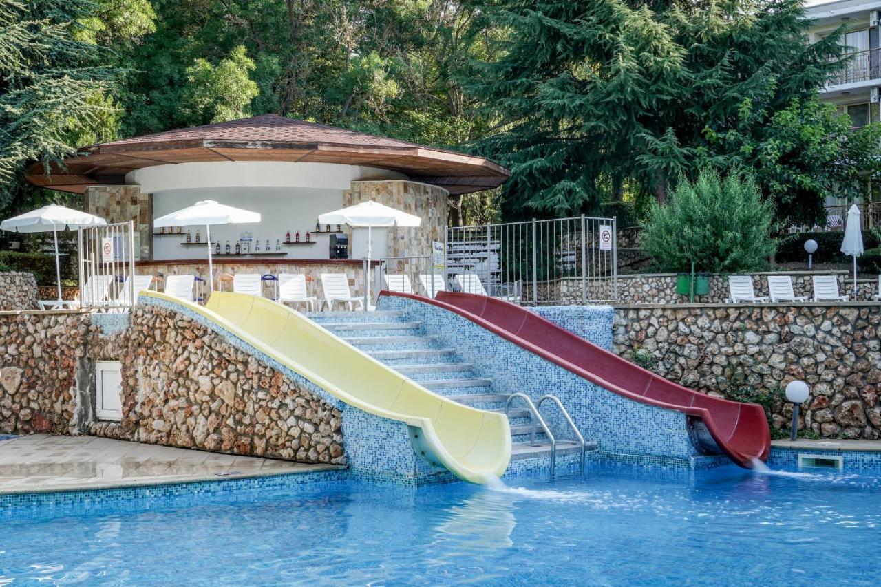 Vita Park Hotel & Aqua Park Albena Extérieur photo