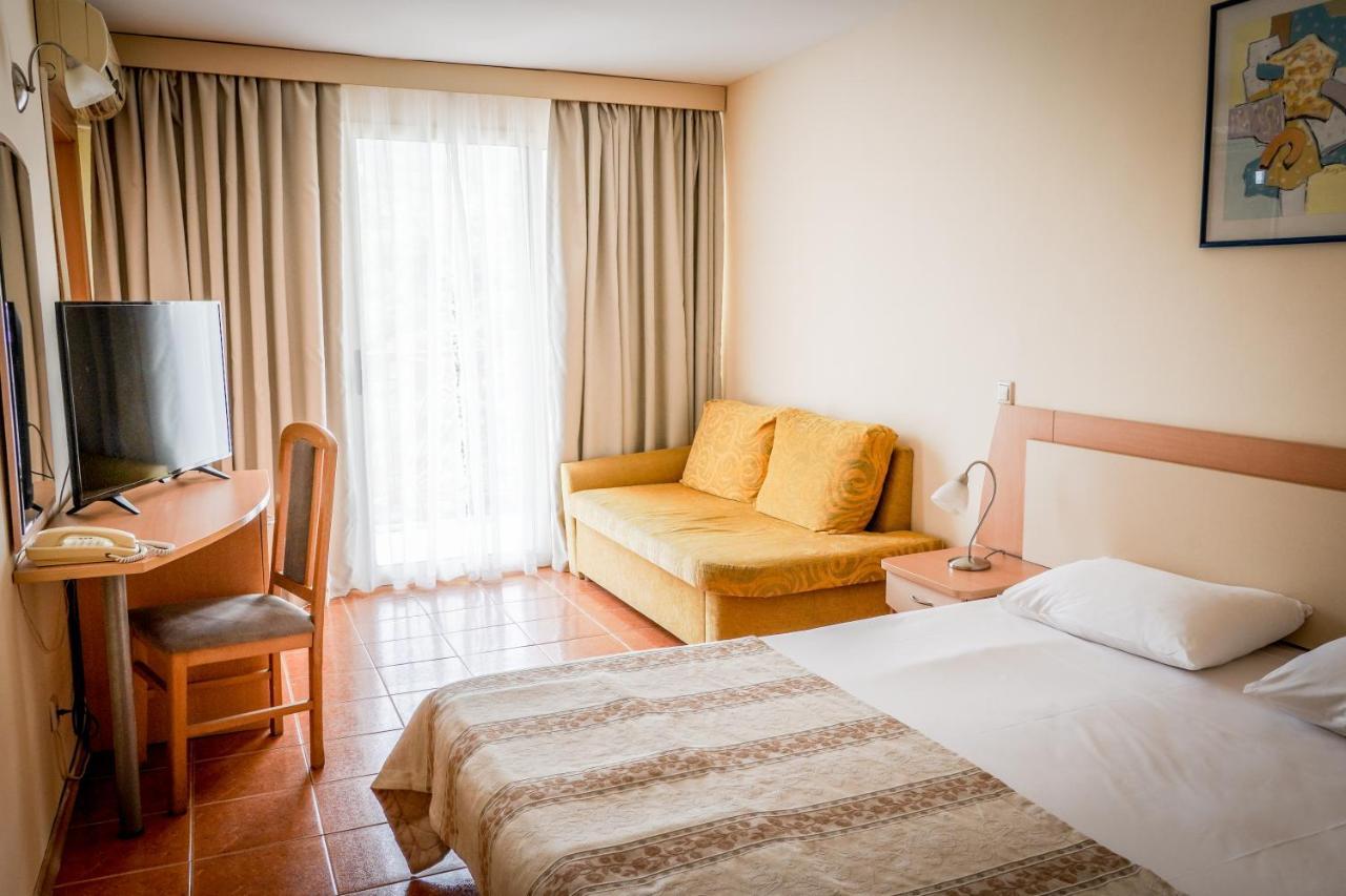 Vita Park Hotel & Aqua Park Albena Extérieur photo
