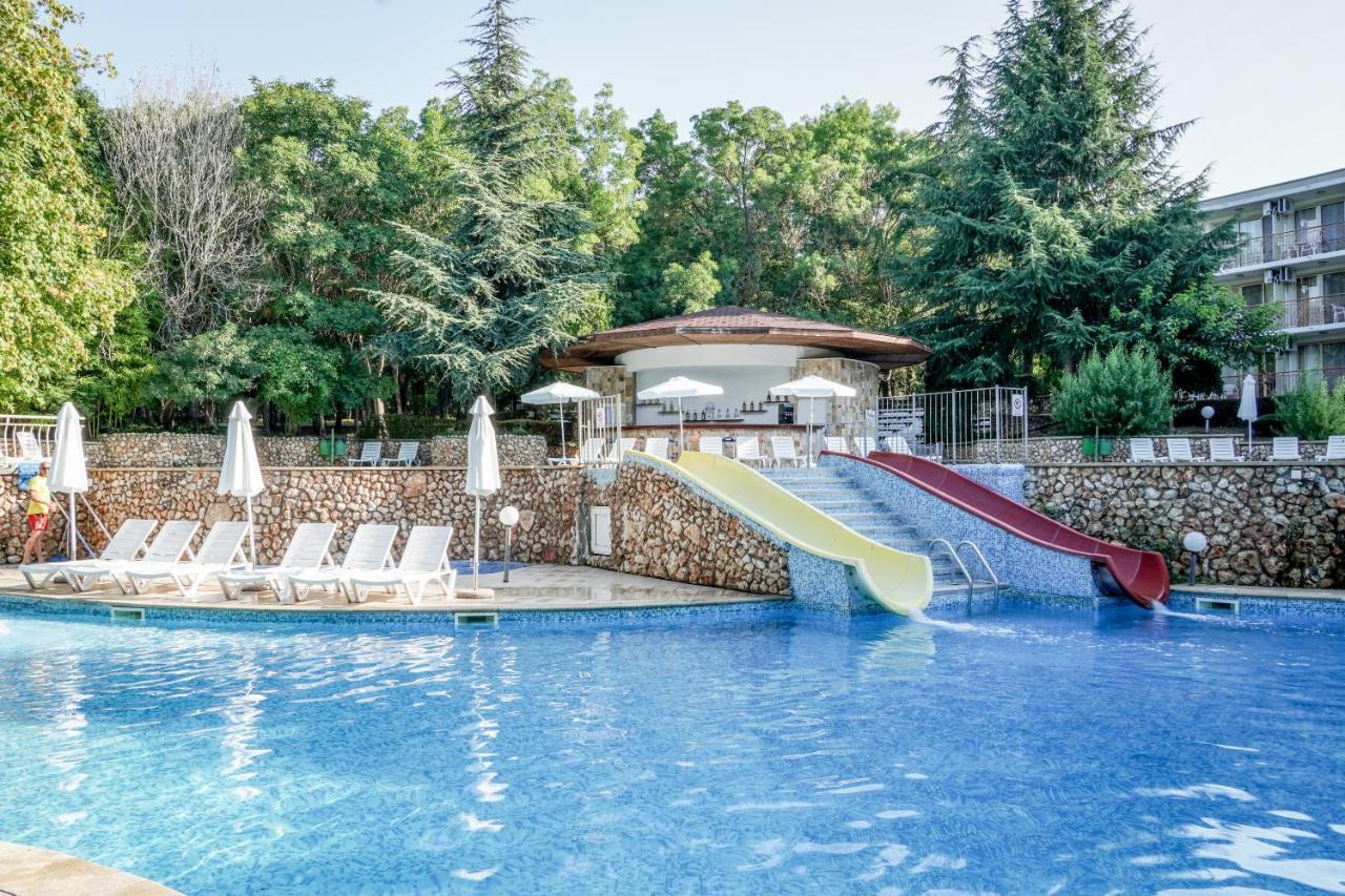Vita Park Hotel & Aqua Park Albena Extérieur photo