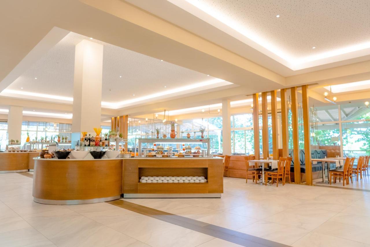 Vita Park Hotel & Aqua Park Albena Extérieur photo