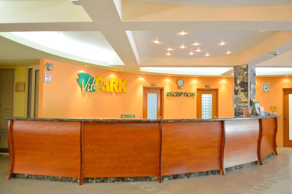 Vita Park Hotel & Aqua Park Albena Extérieur photo